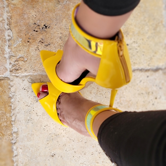 Women's Yellow Close Back Ankle Strap Heel Sandals - Picture 4 of 5